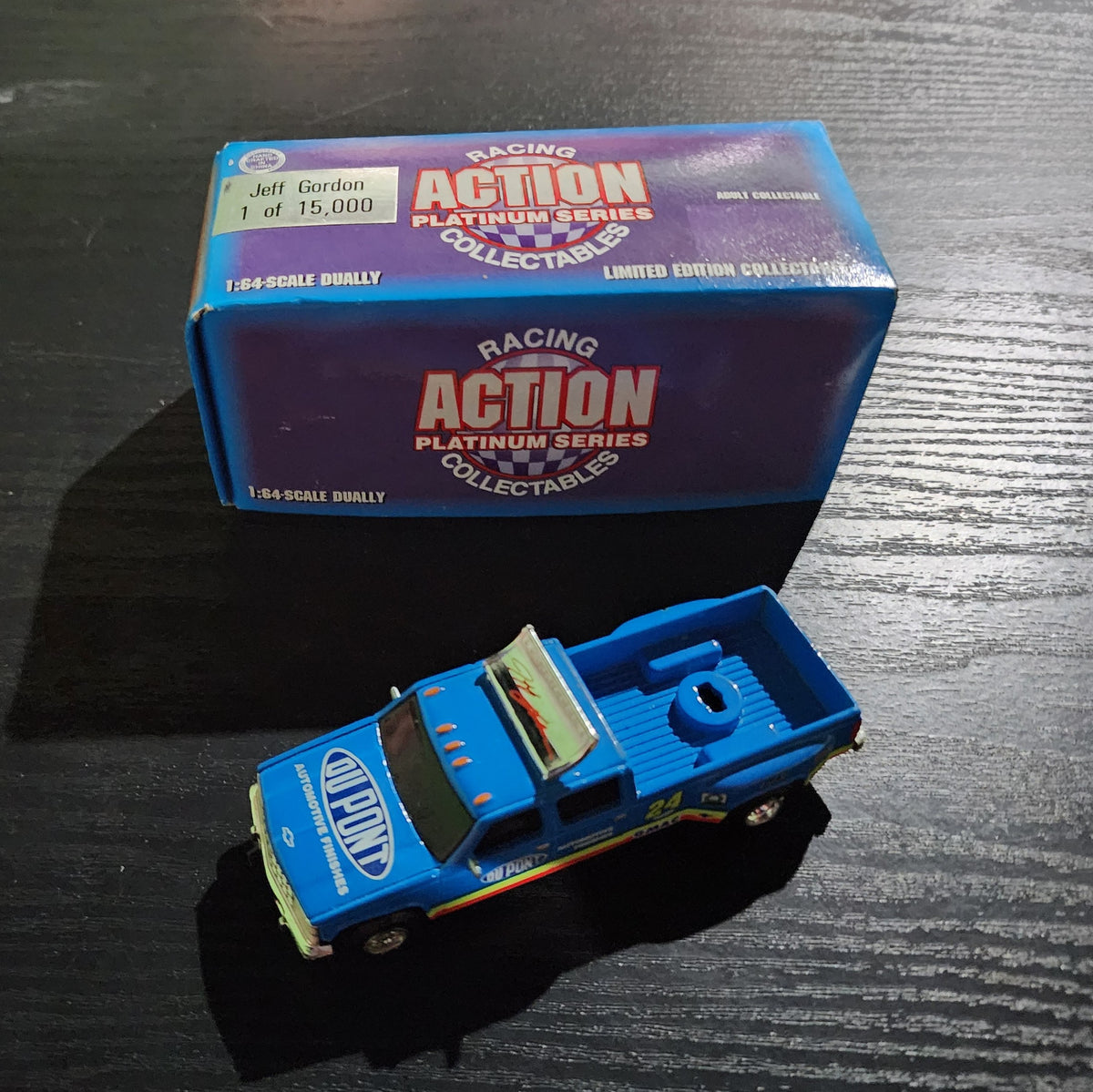 Action Jeff Gordon 1:64 scale Dually