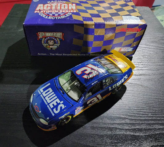 Action Mike Skinner 1:24 #31 Lowe's diecast car